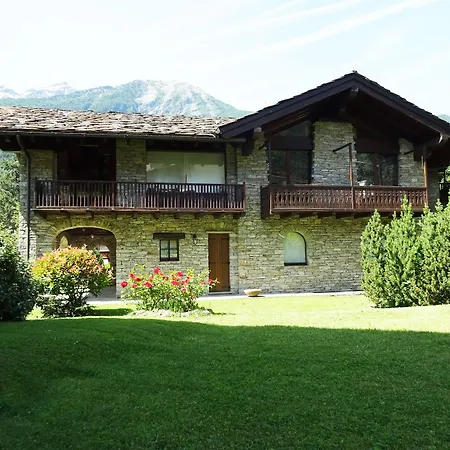 Villa La Ruine - *