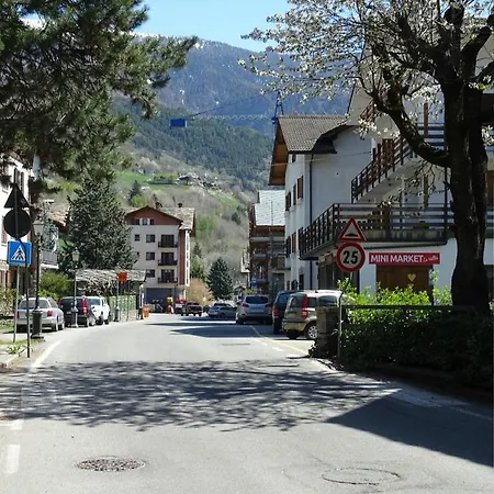 La Ruine - *